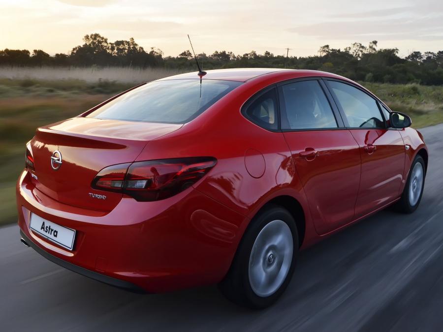  Opel Astra Sedan 2013 года  (ZA) (фото 15 из 24)